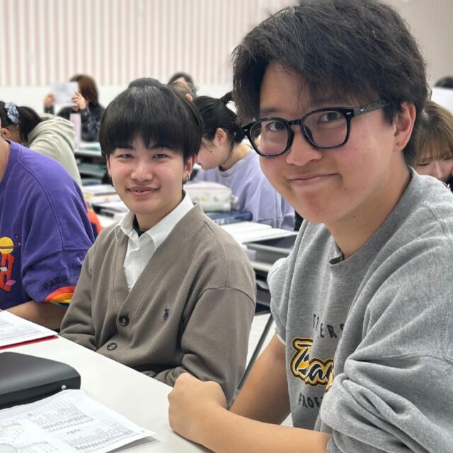1年生も学校生活に慣れ始め毎日熱心に勉強💪❤️‍🔥

動物の基本的なことから専門的な分野まで毎日一生懸命学科授業に取り組んでいます☝🏻

来週から始まる#実習授業 に向けて道具の扱い方もしっかり学びました😌✨️

🐾
🐾
🐾
⁡#いばらきどうぶつ専門学校 #動物専門学校 #いばどう #土浦市 #トリマー #ドッグトレーナー #動物看護師 #動物臨床助士 #飼育員 #ライセンス取得 #実習  #可愛い #iASC #いば動 #茨城 #動物 #専門 #学校 #犬 #オープンキャンパス #個別面談 #体験会 #水戸動物専門学校