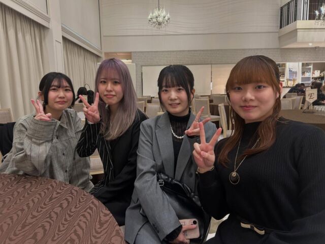 ⁡今日は #新年パーティ 🥂💕
美味しいビュッフェを楽しみながら
ビンゴ大会をしました🎁✨️
色んな景品にみんなウキウキ😎
みんな楽しめたかな？
明日からも実習頑張ろう💪🎈
🐾
🐾
🐾
#いばらきどうぶつ専門学校 #いばらき動物専門学院 #動物専門学校 #いばどう 土浦市 トリマー ドッグトレーナー 動物看護師 動物臨床助士 飼育員 ライセンス取得 実習 パートナードッグ 可愛い iASC いば動