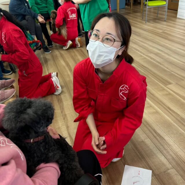 今日は #アニマルセラピー 🐶🌼に行ってきました✨
　
初めての場所だったので、少し緊張もあったかもしれませんが、楽しくお話出来ました👏✨

たくさん癒やされてくれたら嬉しいです💕

今日はありがとうございました🎶
またよろしくお願い致します🙇‍♀️
🐾
🐾
🐾⁡
⁡⁡⁡⁡⁡⁡#いばらきどうぶつ専門学校 #動物専門学校 #いばどう