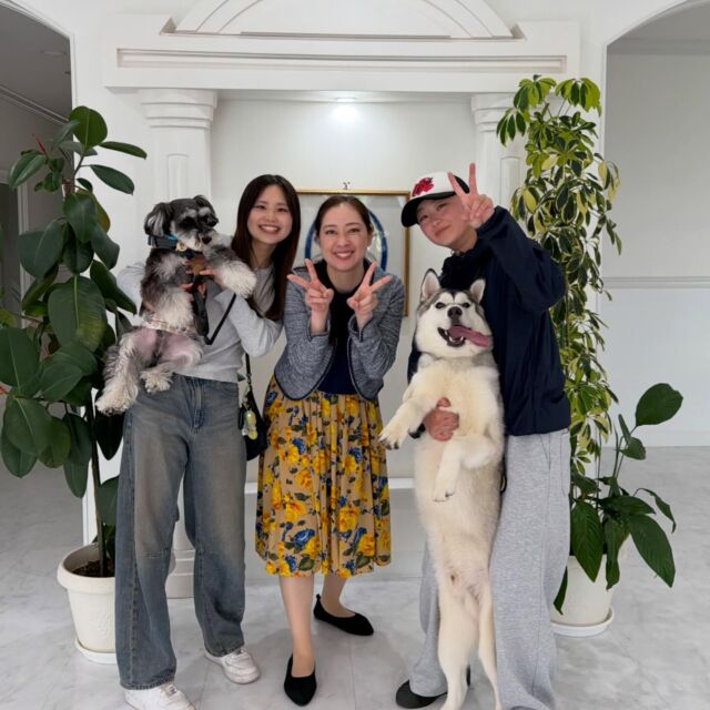 卒業生が遊びに来てくれました👏✨
⁡
元気いっぱいな2人と#担当犬 も一緒に🐕 ͗ ͗💕
お仕事が始まって大変だと思うけどみんなで応援しています-`📢⋆
⁡
がんばれぇ〜🔥
🐾
🐾
🐾⁡
⁡⁡⁡#いばらきどうぶつ専門学校 #動物専門学校 #いばどう #可愛い卒業生 iASC自慢の卒業生