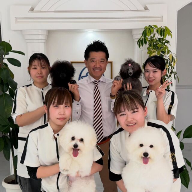 本日は世界で活躍されているS先生による #美容実習 がありました✨
⁡⁡
レベルの高いカットスタイル💭不安ながらも挑戦💪
また新しい課題も見つけられたので、復習してスキルアップ⬆️✨
⁡
お昼にはお外に虹が🌈⁉️
なんだかいいことがありそうですね😌

本日もありがとうございました。
次回もよろしくお願い致します🫶
🐾
🐾
🐾
 #トイプードル #ビションフリーゼ  #いばらきどうぶつ専門学校