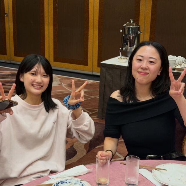 研修旅行 2日目‼️

みんなおはよう☀️
朝食ビュッフェを堪能してディズニースタイルへ変身🪄︎︎

みんなすっごく素敵だよ-`📢⋆
｢雨やませるくらい楽しむぞぉ｣と意気込む生徒も☔️☺️
⁡
いってきま〜す🚎💕
🐾
🐾
🐾
#いばらきどうぶつ専門学校 #iASC #いばどう #動物専門学校 #研修旅行