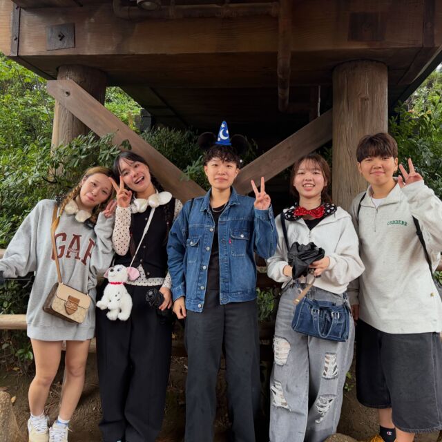 研修旅行お疲れ様でした👼🏻

色んなアトラクションに乗って沢山お土産を買って大満喫な学生達💞
みんなの楽しそうな姿を見れて先生たちも
ほっこり🤭🤭

2日間お疲れ様でした〜✨️
明日はゆっくり休んでね🙌
🐾
🐾
🐾
#いばらきどうぶつ専門学校 #iASC #いばどう #動物専門学校 #研修旅行